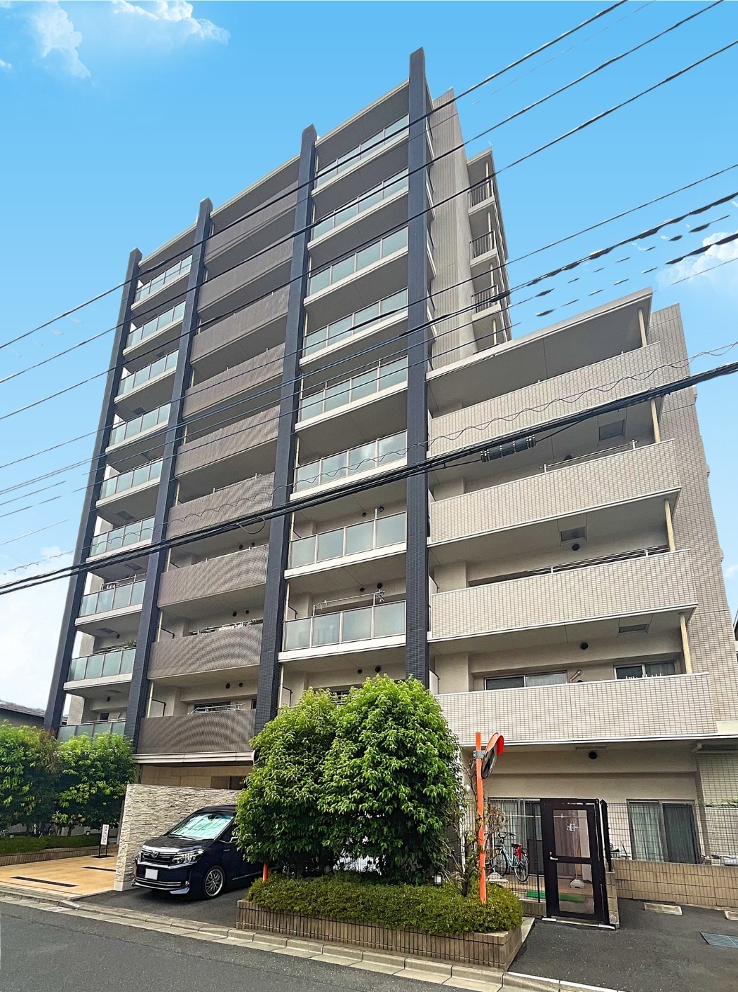 『プレシス川口』のリノベーションが始まりました♪