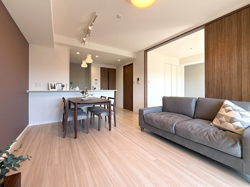 プレシス川口（22）